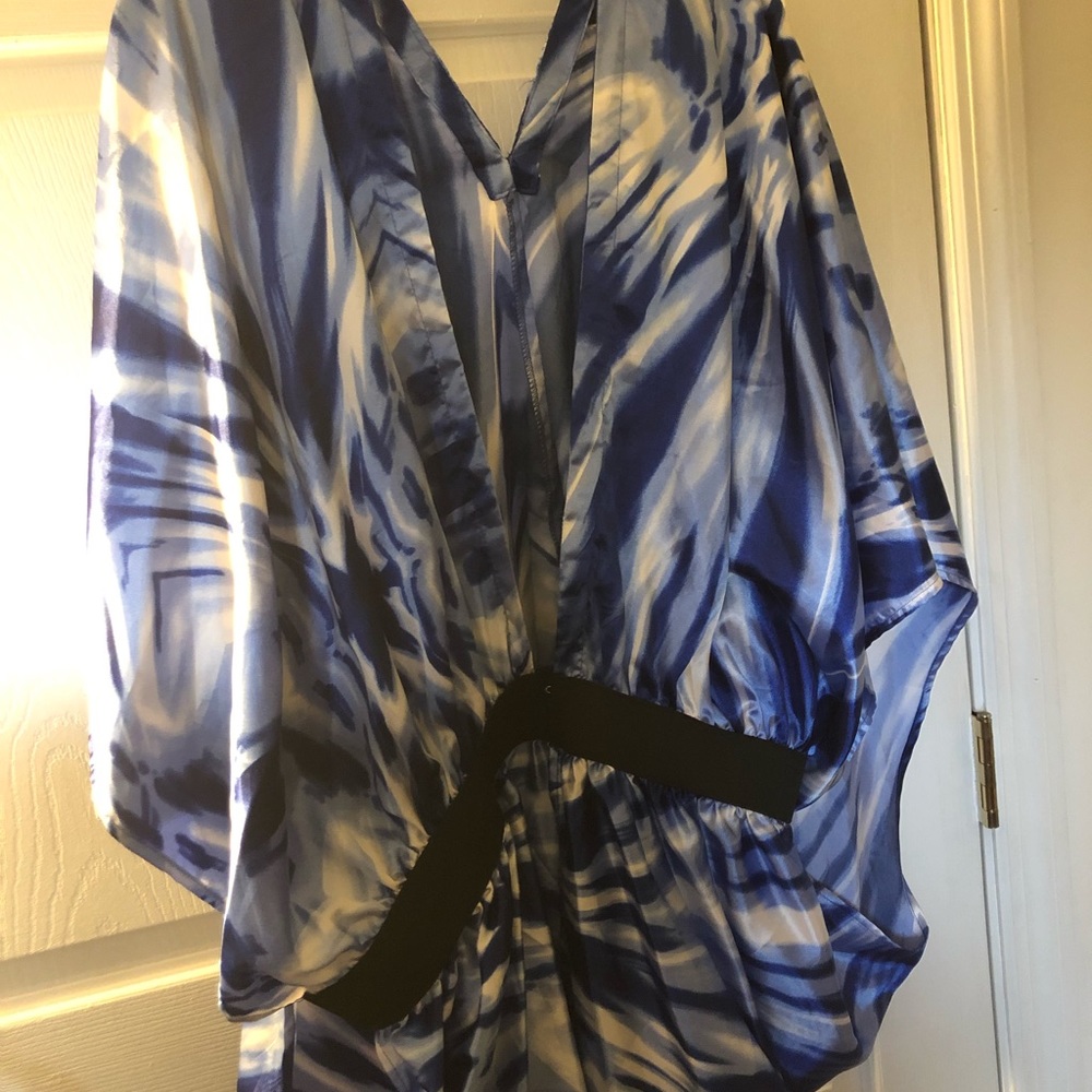 Shirt - Picture 4 of 4